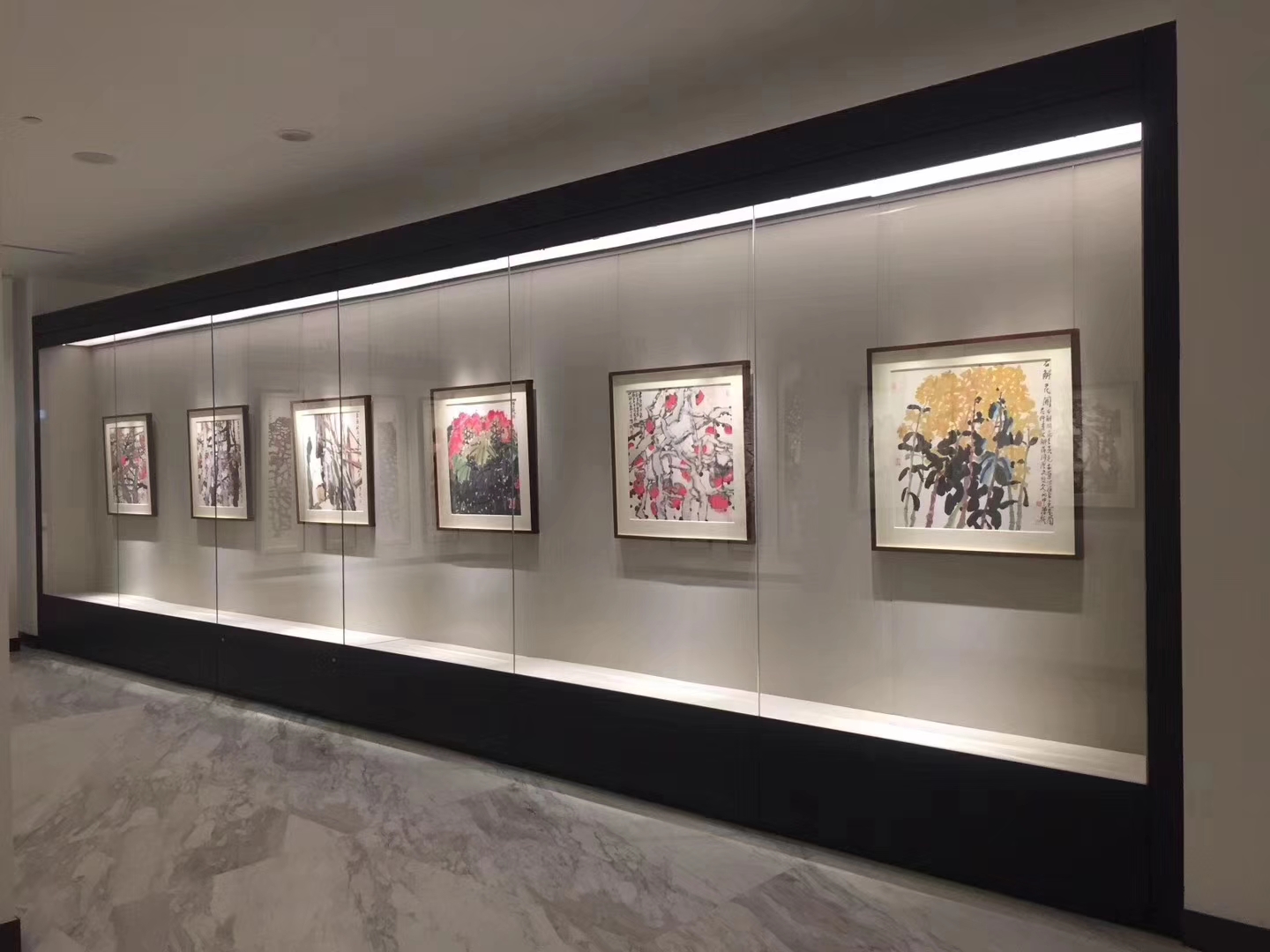 博物馆展柜(图1)